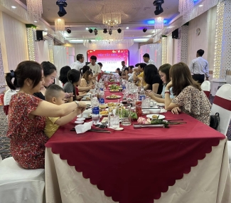 TIỆC TẤT NIÊN CÔNG TY PHÚ THÀNH Sảnh Tulip Q12