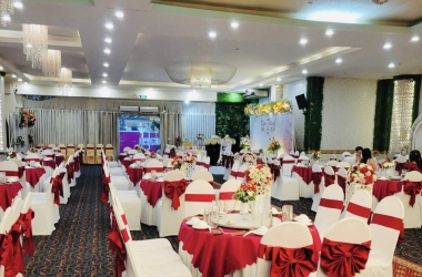 Đặt tiệc đầu năm giá bao nhiêu? Bảng giá tham khảo tại Quận 12
