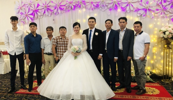 MÙA CƯỚI