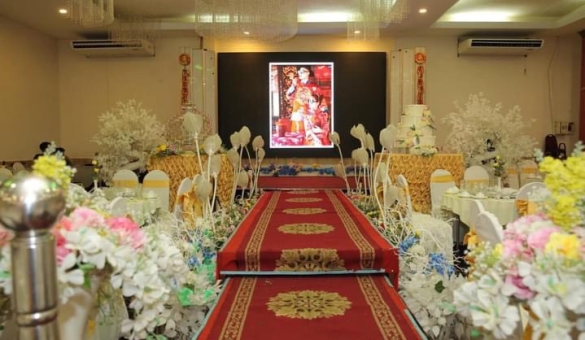 TIỆC CƯỚI 